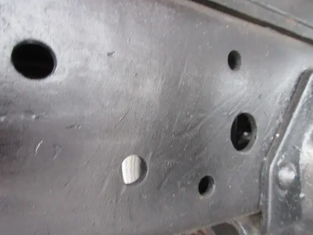 いすゞ エルフ BDG-NKS85AN(4WD)の写真8