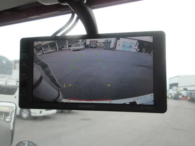 いすゞ エルフ BDG-NKS85AN(4WD)の写真17