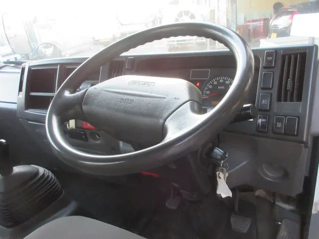 いすゞ エルフ SKG-NPS85AN改(4WD)の写真9