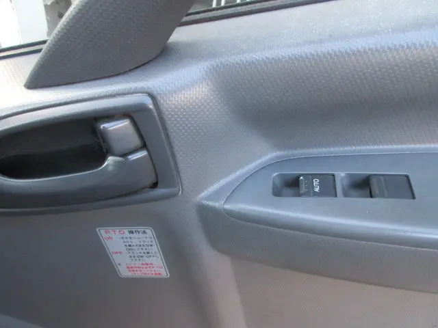 いすゞ エルフ SKG-NPS85AN改(4WD)の写真11