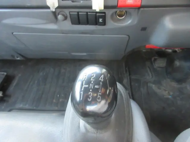 いすゞ エルフ SKG-NPS85AN改(4WD)の写真13