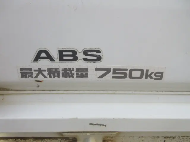トヨタ ライトエーストラック GK-KM80(4WD)の写真3