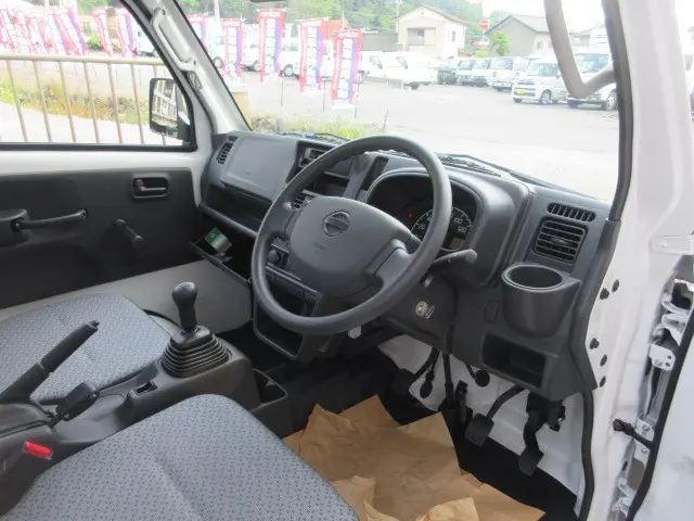 日産 クリッパートラック 3BD-DR16T(4WD)の写真8