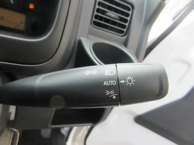 日産 クリッパートラック 3BD-DR16T(4WD)の写真12