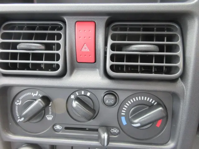 日産 クリッパートラック 3BD-DR16T(4WD)の写真15