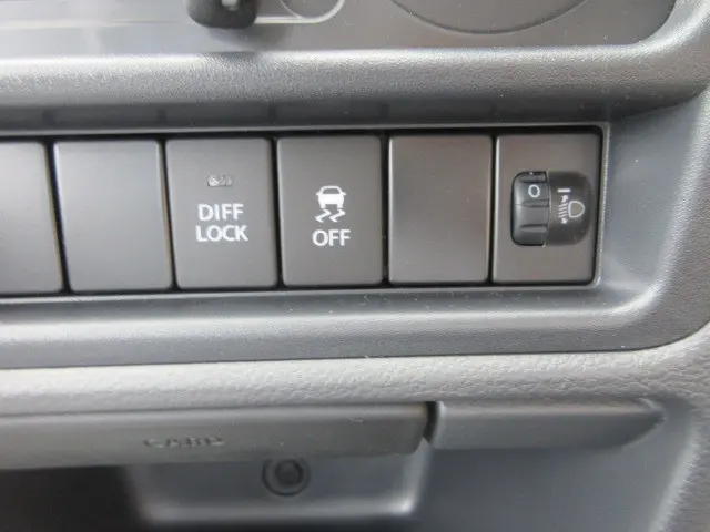 日産 クリッパートラック 3BD-DR16T(4WD)の写真16