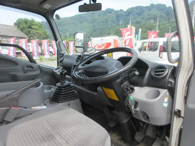 トヨタ トヨエース TKG-XZU675(4WD)の写真21
