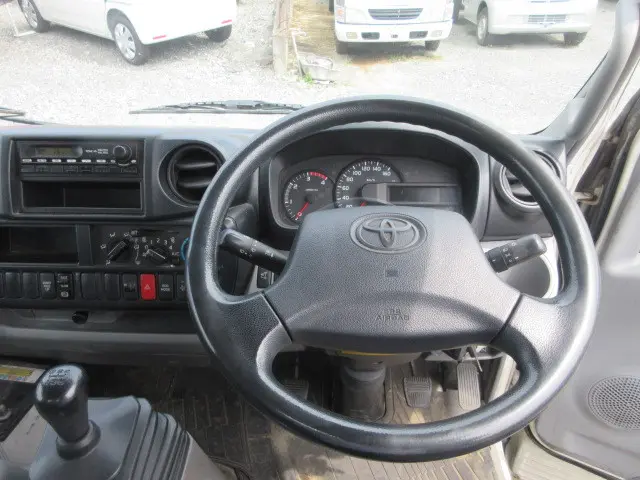 トヨタ トヨエース TKG-XZU675(4WD)の写真24