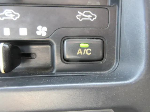 スズキ キャリイ EBD-DA63T(4WD)の写真28