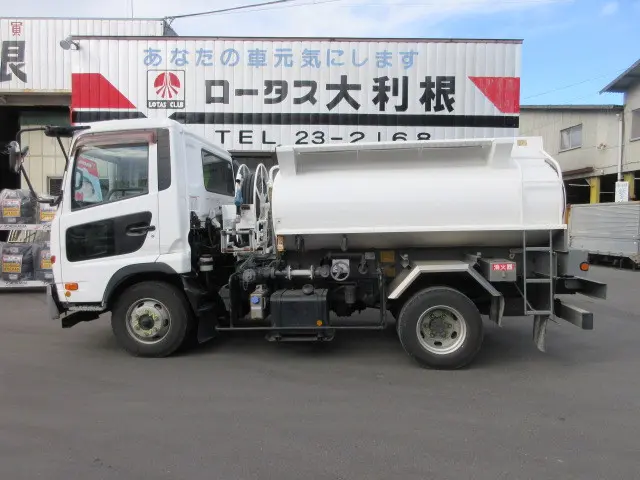 UD コンドル TKG-MK38L(2WD)の写真2