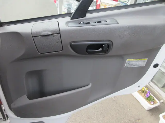 UD コンドル TKG-MK38L(2WD)の写真11