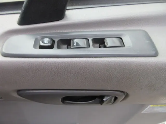 UD コンドル TKG-MK38L(2WD)の写真12