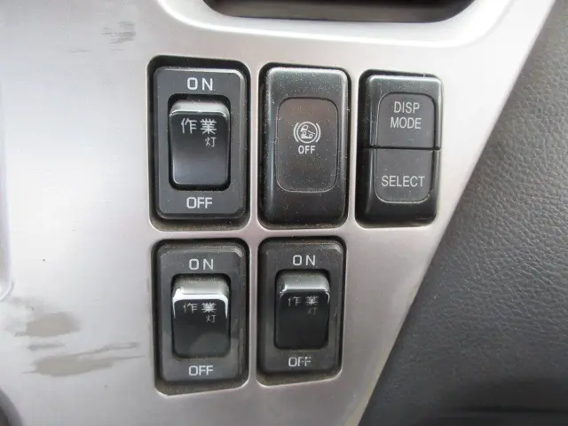 UD コンドル TKG-MK38L(2WD)の写真15