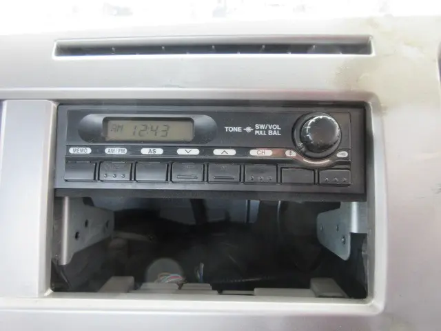 UD コンドル TKG-MK38L(2WD)の写真16