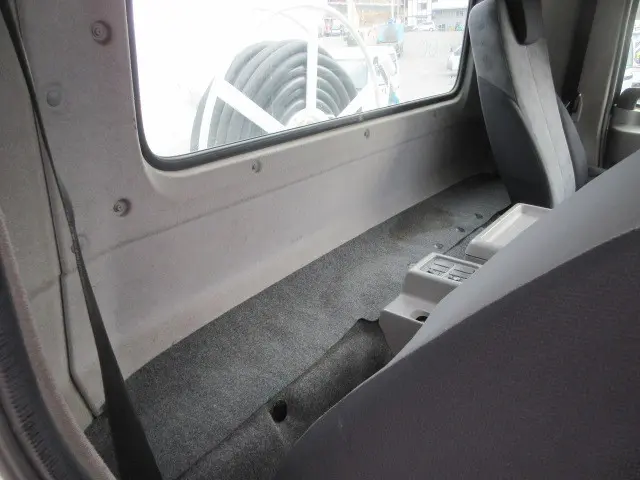 UD コンドル TKG-MK38L(2WD)の写真21