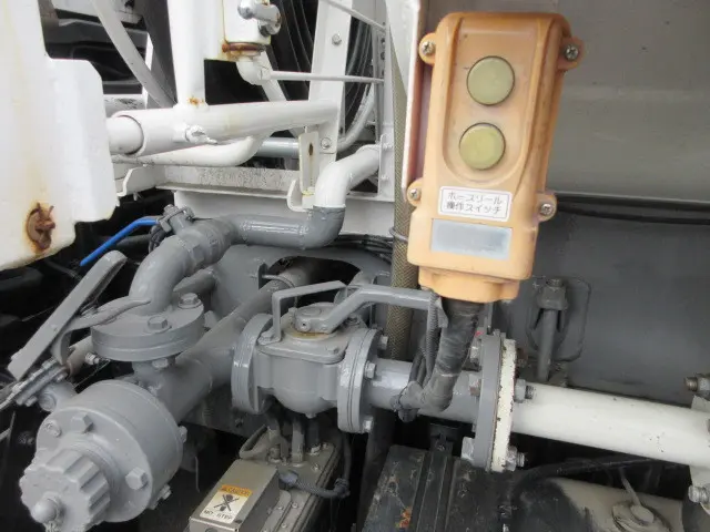 UD コンドル TKG-MK38L(2WD)の写真24