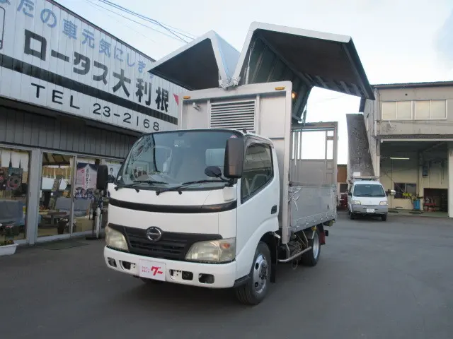 日野 デュトロ BDG-XZU368M(4WD)の写真1