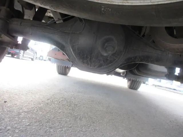 いすゞ エルフ KR-NHS69EA(4WD)の写真16