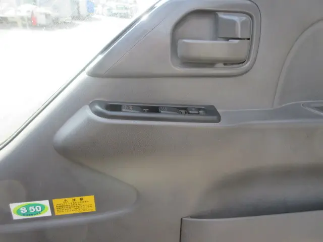 いすゞ エルフ KR-NHS69EA(4WD)の写真20