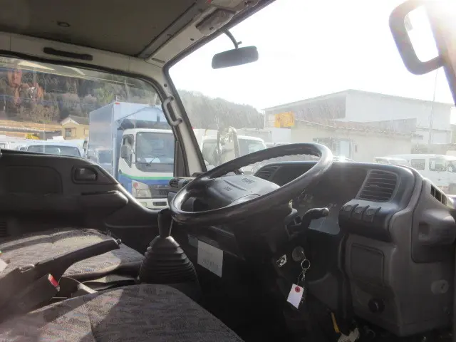 いすゞ エルフ KR-NHS69EA(4WD)の写真21