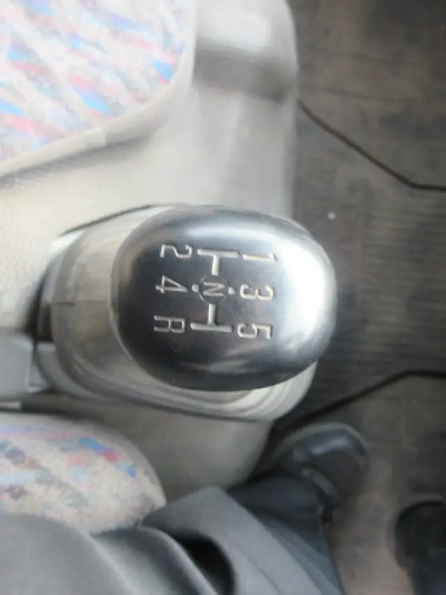 いすゞ エルフ KR-NHS69EA(4WD)の写真33