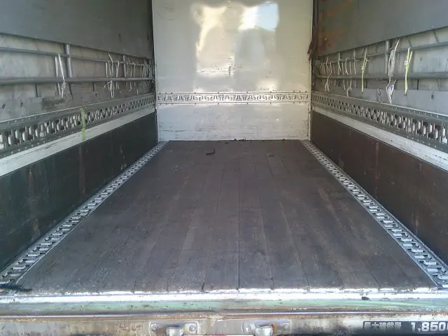 三菱 キャンター TPG-FEA50(2WD)の写真21