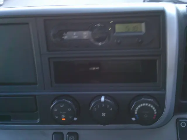 三菱 キャンター TPG-FEA50(2WD)の写真36