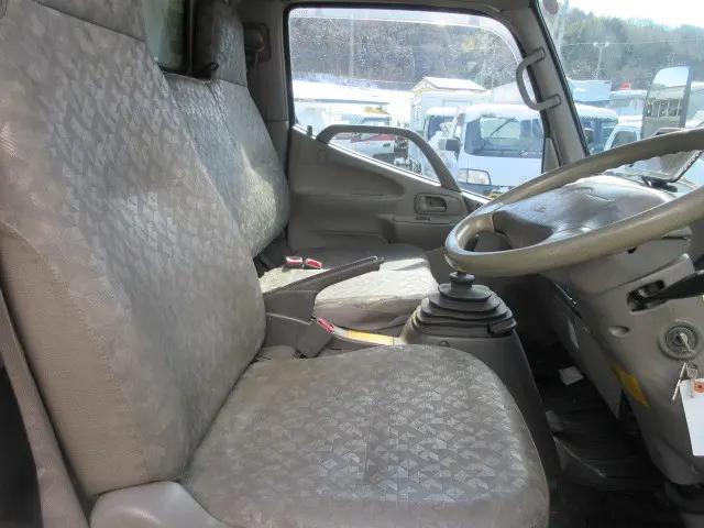 トヨタ トヨエース BDG-XZU378(4WD)の写真30