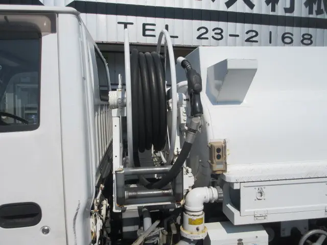 いすゞ エルフ KR-NKR81EP(2WD)の写真14