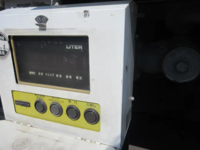 いすゞ エルフ KR-NKR81EP(2WD)の写真17