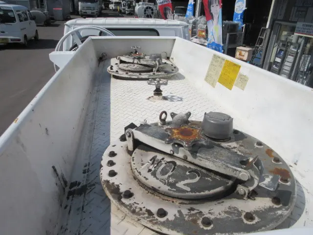 いすゞ エルフ KR-NKR81EP(2WD)の写真20