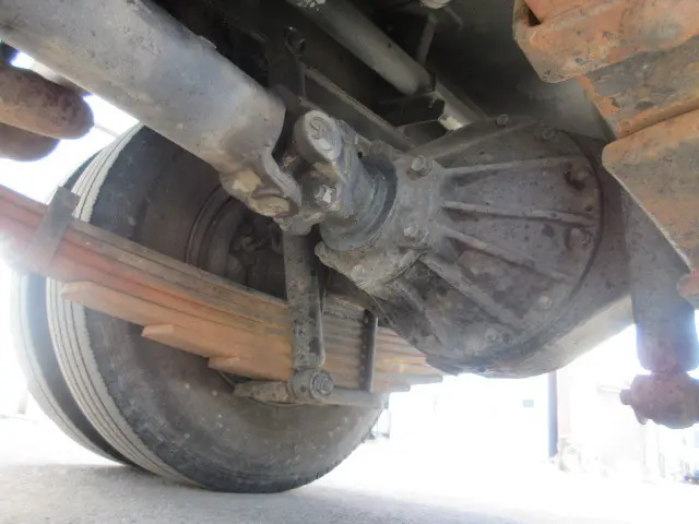 いすゞ エルフ KR-NKR81EP(2WD)の写真21