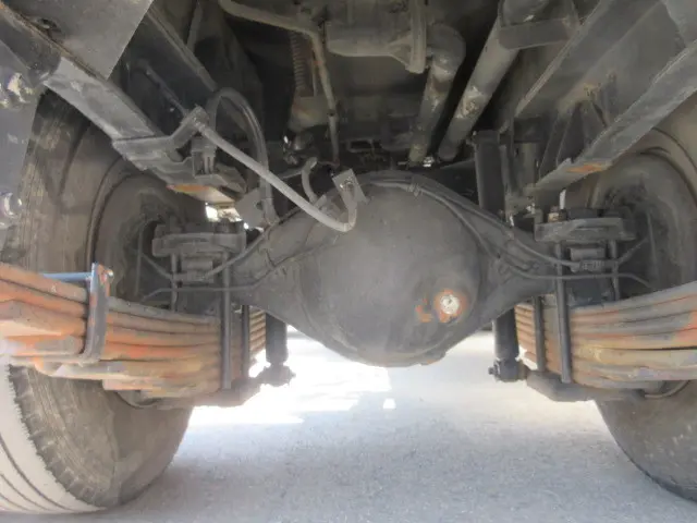 いすゞ エルフ KR-NKR81EP(2WD)の写真22