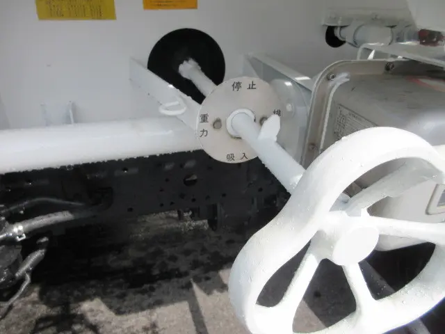 日野 デュトロ TKG-XZU675M(4WD)の写真22