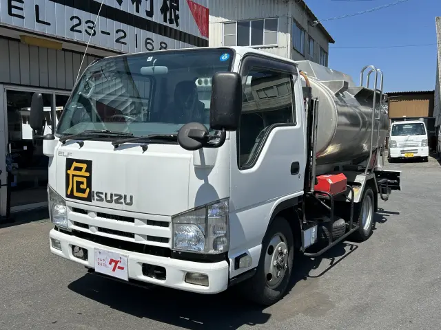 いすゞ エルフ TDG-NKS85AN(4WD)の写真1