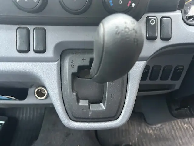 三菱 キャンター TKG-FBA20(2WD)の写真32