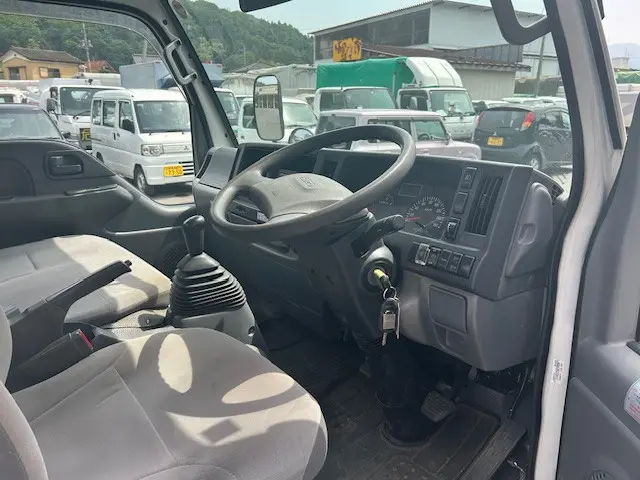 いすゞ エルフ TPG-NKS85AN(4WD)の写真27