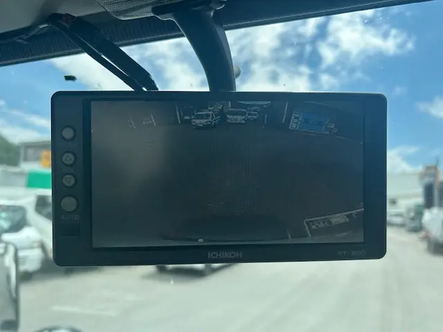 いすゞ エルフ BDG-NKS85AN(4WD)の写真14