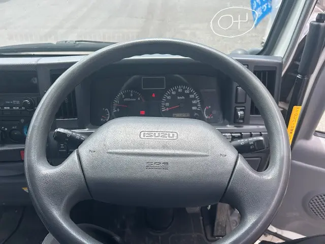 いすゞ エルフ BDG-NKS85AN(4WD)の写真19