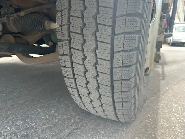 いすゞ エルフ BDG-NKS85AN(4WD)の写真30