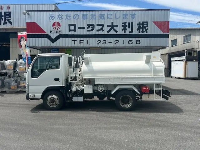 いすゞ エルフ BDG-NKS85AN(4WD)の写真31