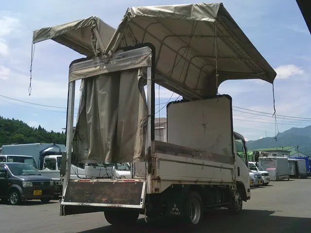 いすゞ エルフ TDG-NMS85AN(4WD)の写真3