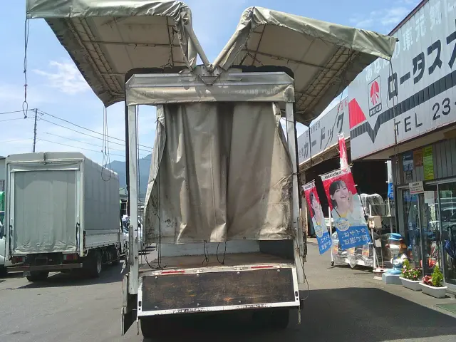 いすゞ エルフ TDG-NMS85AN(4WD)の写真4