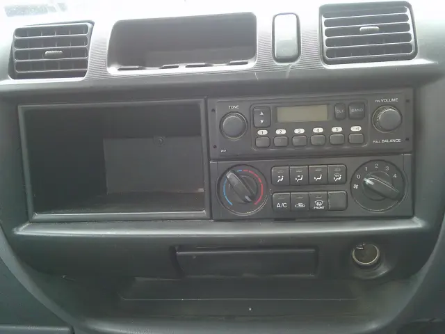 マツダ ボンゴトラック ABF-SKP2L(4WD)の写真11