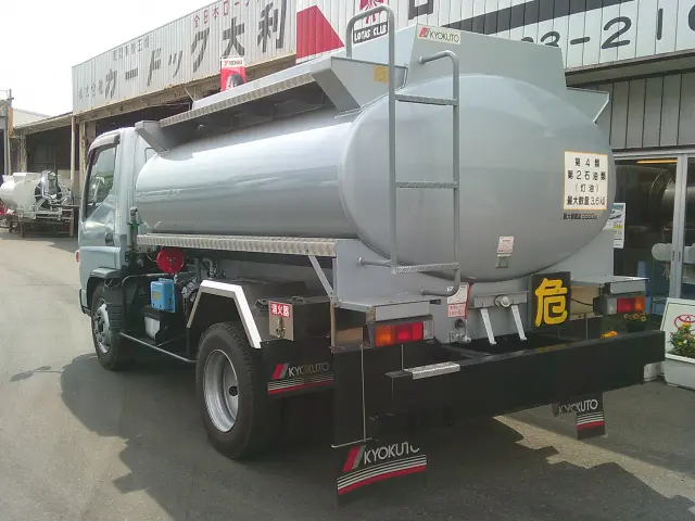 三菱 キャンター TKG-FEA80(2WD)の写真3