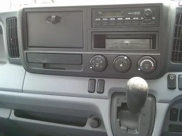 三菱 キャンター TKG-FEA80(2WD)の写真15