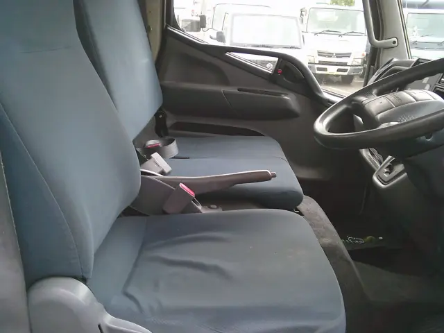 三菱 キャンター TKG-FBA20(2WD)の写真24