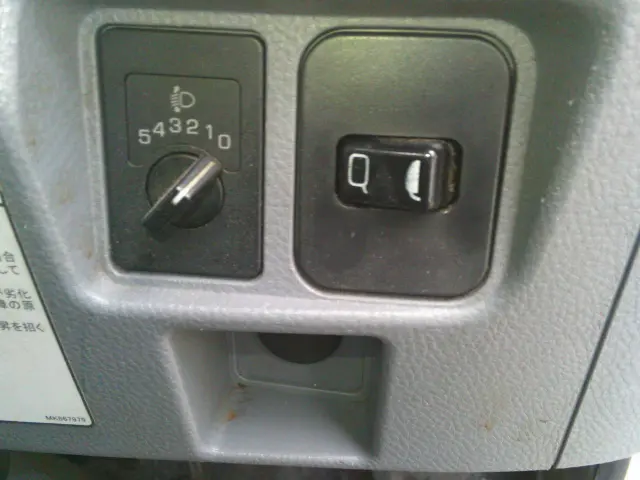 三菱 キャンター TKG-FBA20(2WD)の写真30