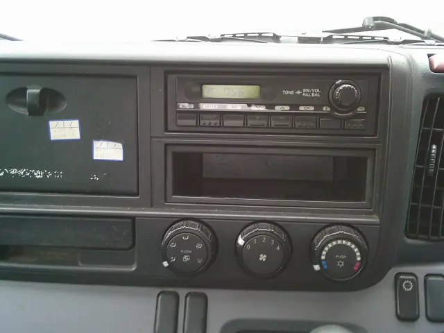 三菱 キャンター TKG-FBA20(2WD)の写真31