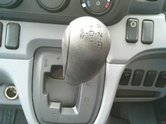 三菱 キャンター TKG-FBA20(2WD)の写真35